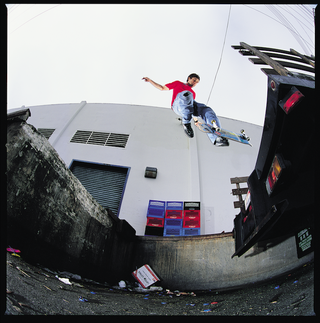 Rodney Mullen in 2004 doing something that seems quite dangerous. (Photo by Seu Trinh)